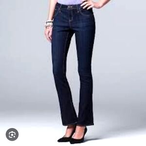 VERA WANG WOMEN'S DARK BOOT DENIM SIZE 2